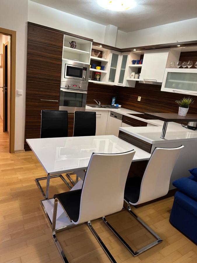 Apartments Spacilova Nearly Center Komarov Dış mekan fotoğraf